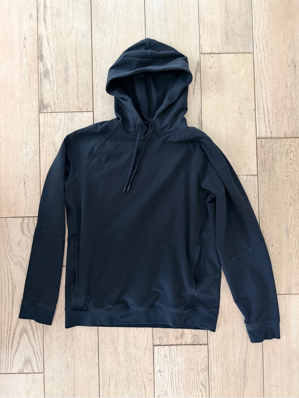 lululemon athletica Men's Navy Hoodie Pullover